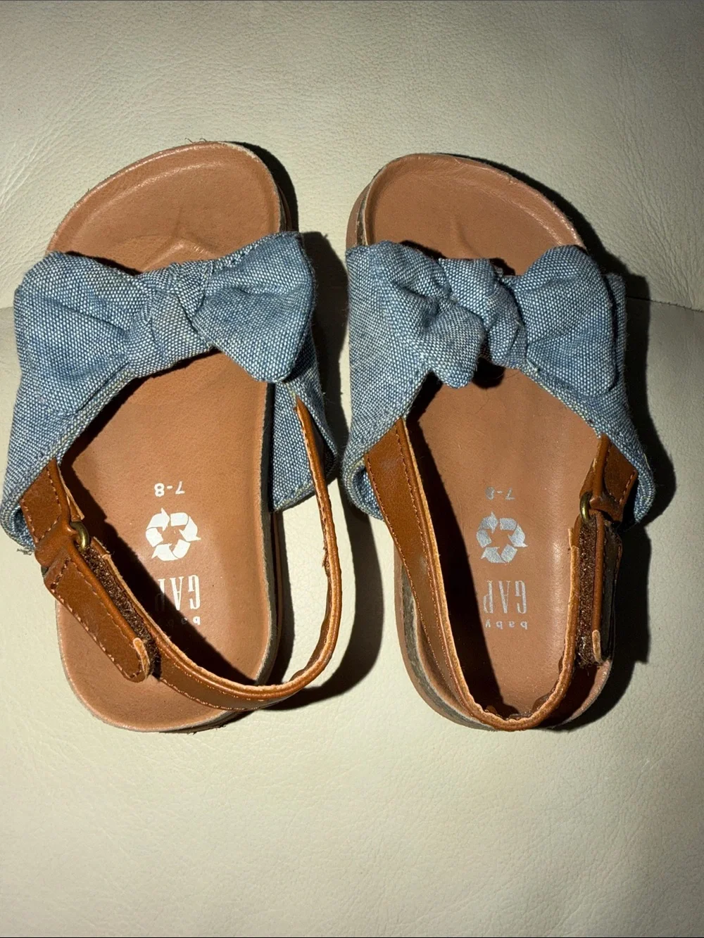 GAP cute sandals